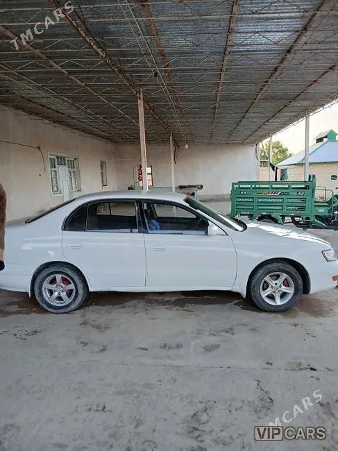 Toyota Corona, 1992