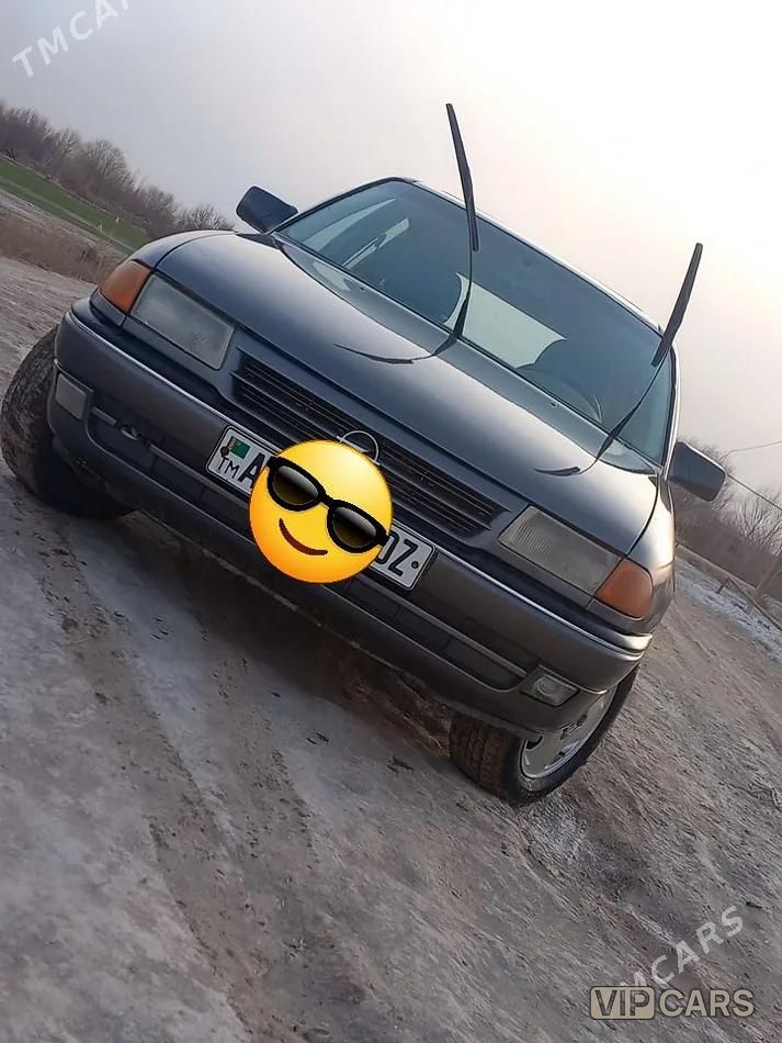 Opel Astra, 1993