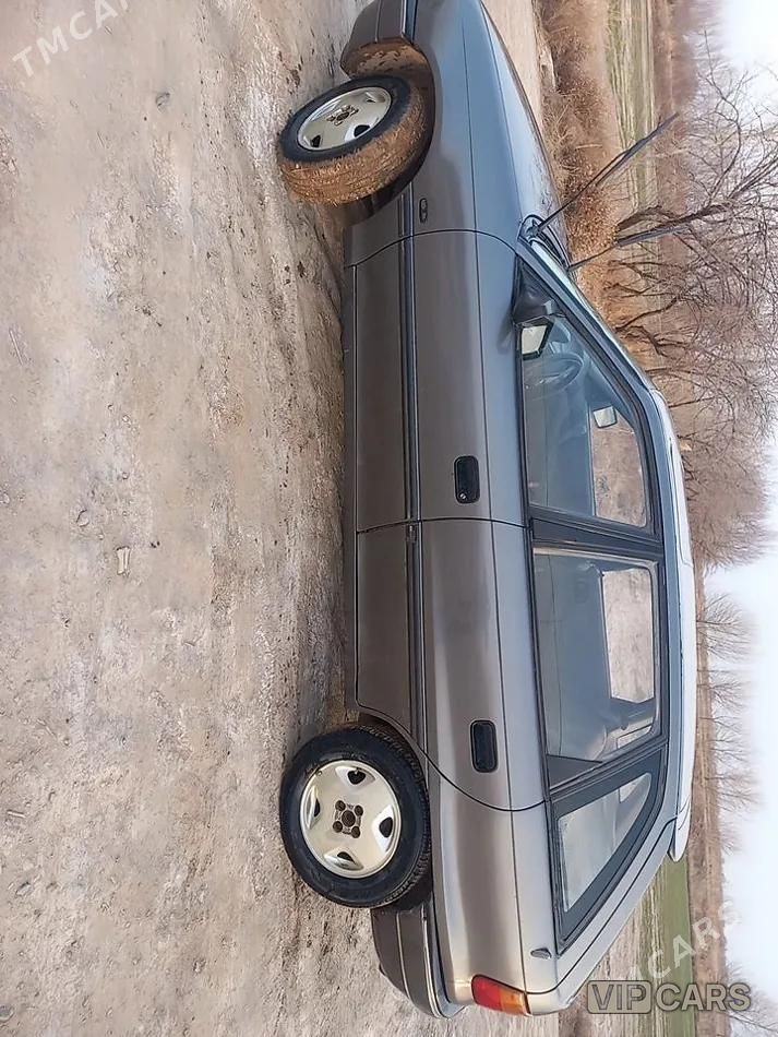 Opel Astra, 1993