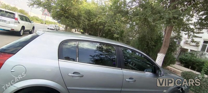 Opel Signum, 2003