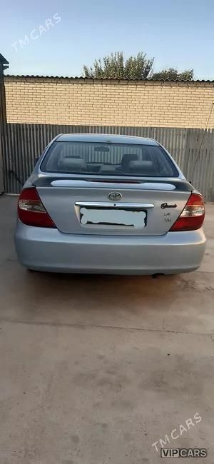 Toyota Camry, 2004