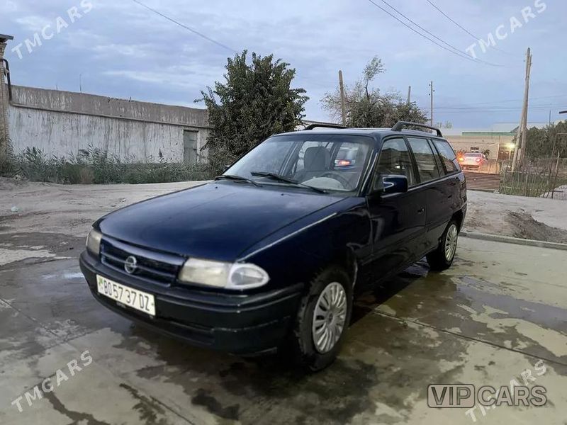 Opel Astra, 1992