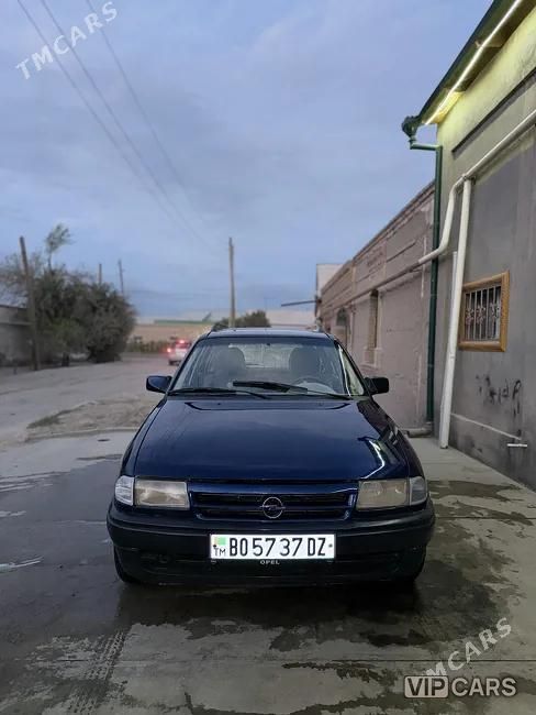 Opel Astra, 1992