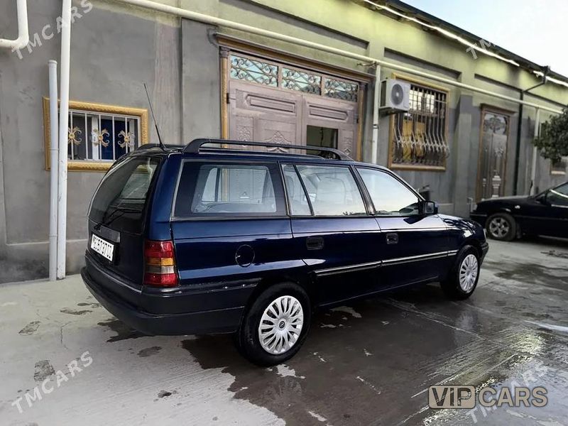 Opel Astra, 1992