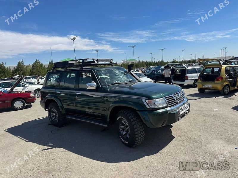 Nissan Patrol, 2000