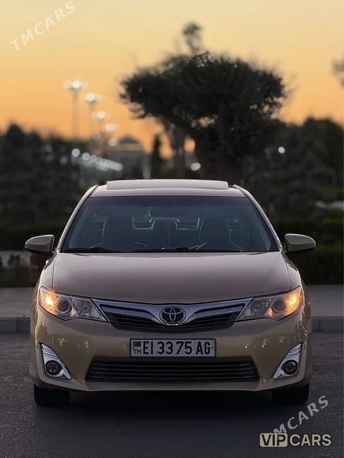 Toyota Camry, 2012