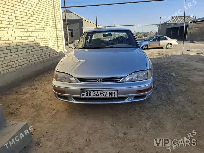 Toyota Camry, 1993 — фото 1