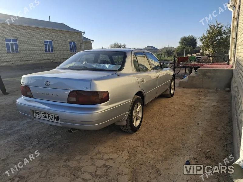 Toyota Camry, 1993