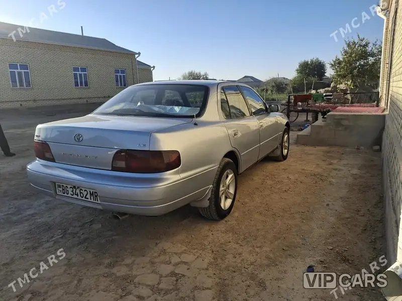 Toyota Camry, 1993 — фото 3