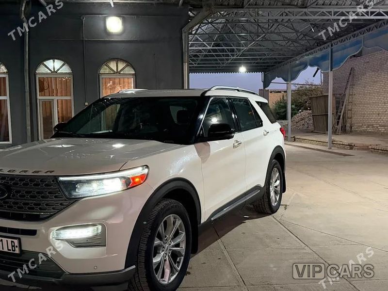 Ford Explorer, 2022