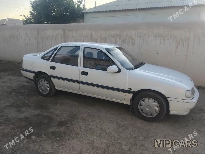 Opel Vectra, 1992