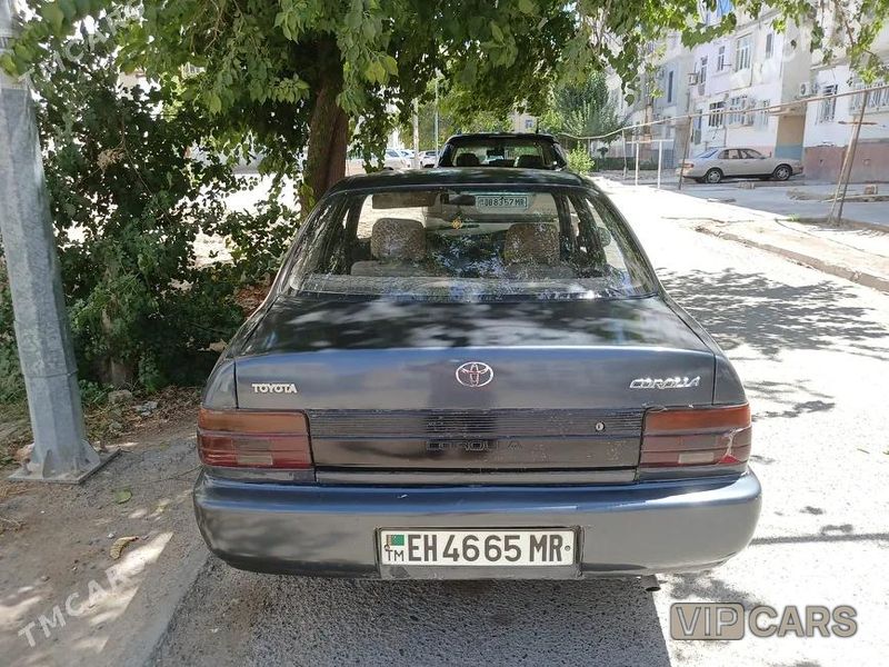 Toyota Corolla, 1993