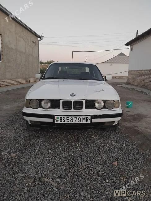 BMW 525, 1992