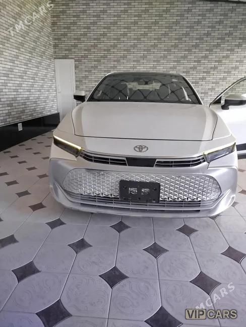 Toyota Crown, 2023