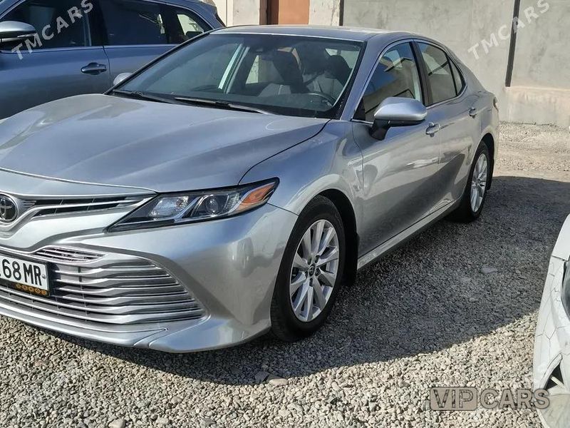 Toyota Camry, 2020