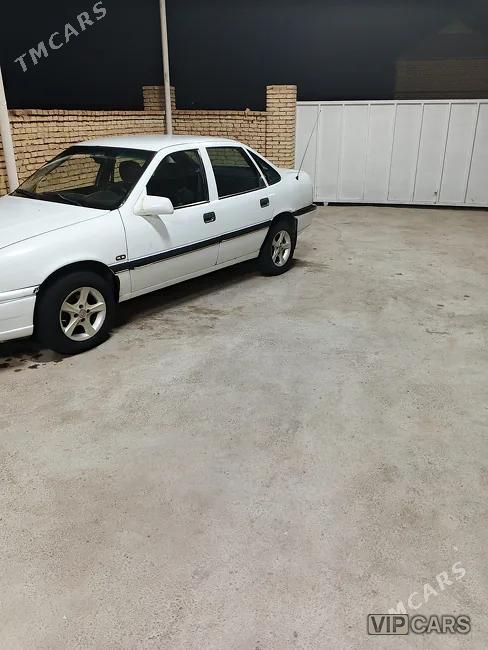 Opel Vectra, 1990