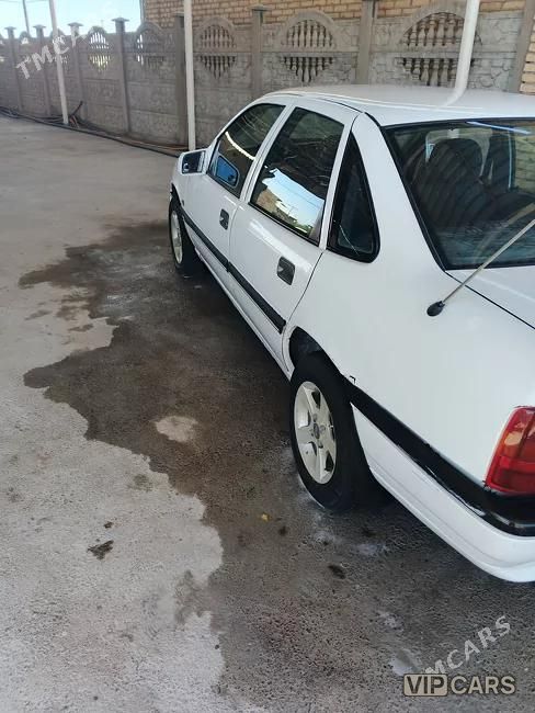 Opel Vectra, 1990