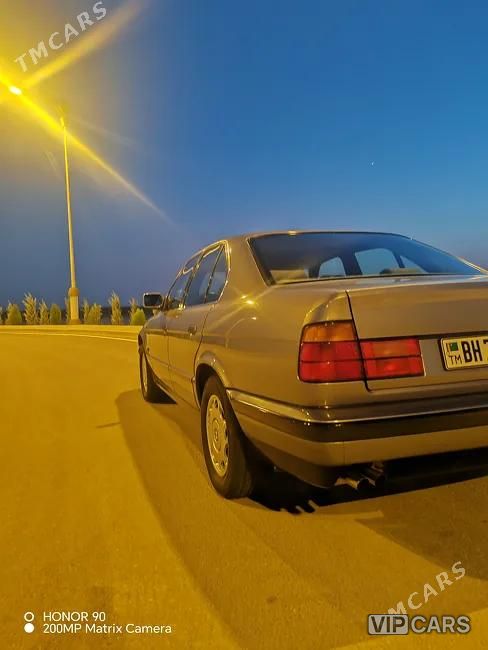 BMW E34, 1992
