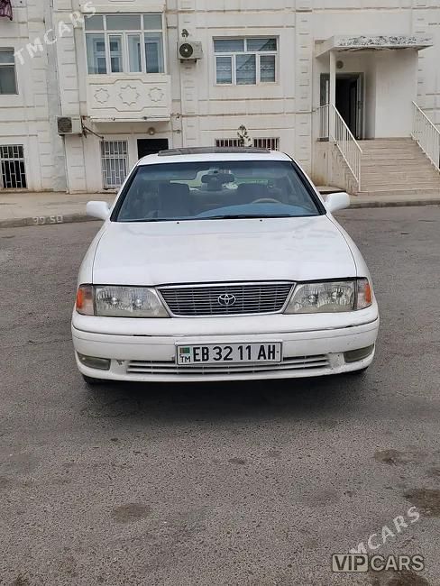 Toyota Avalon, 1998