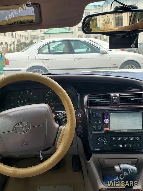 Toyota Avalon, 1998