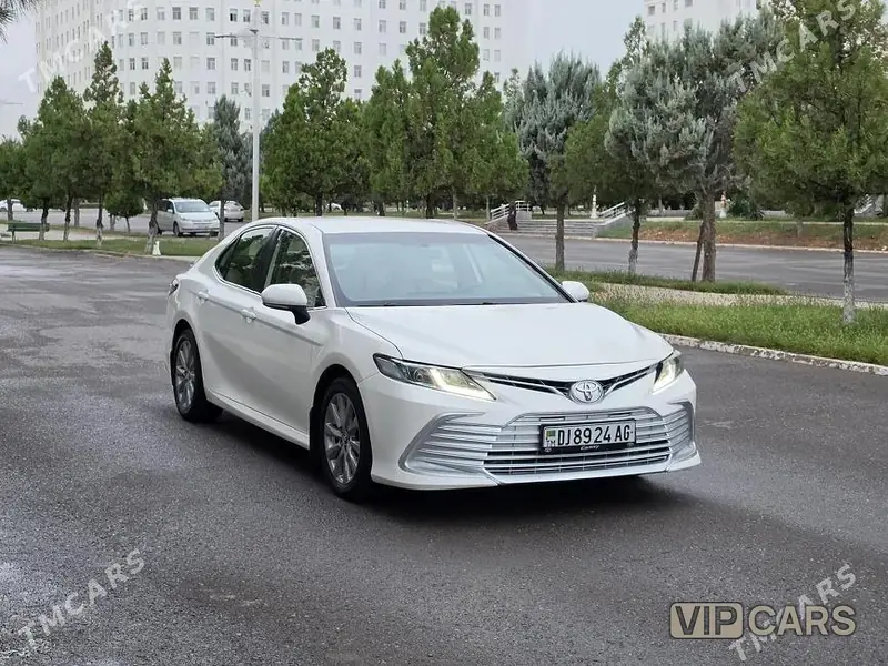 Toyota Camry, 2022 — фото 3