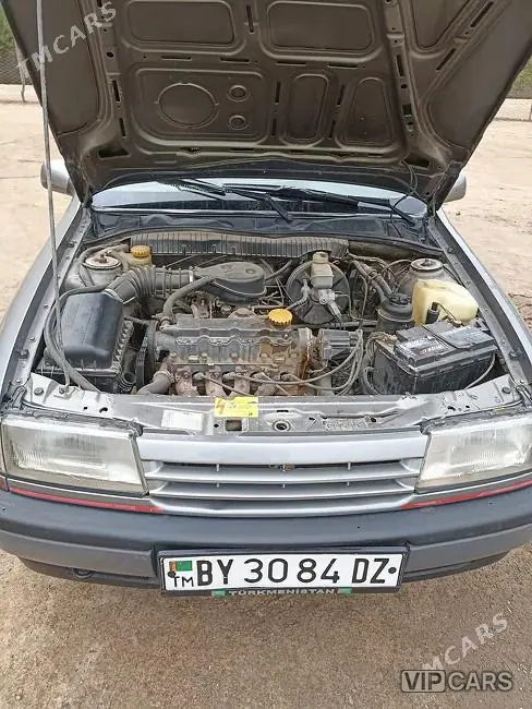 Opel Vectra, 1992 — фото 1