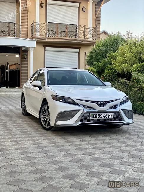 Toyota Camry, 2021