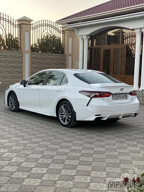 Toyota Camry, 2021 — фото 3