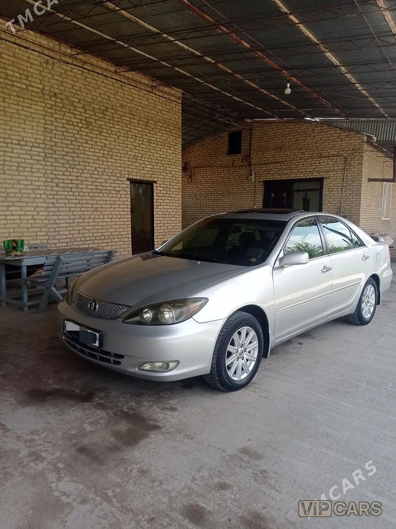 Toyota Camry, 2002