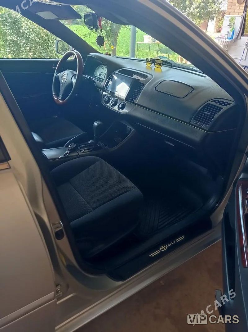 Toyota Camry, 2002