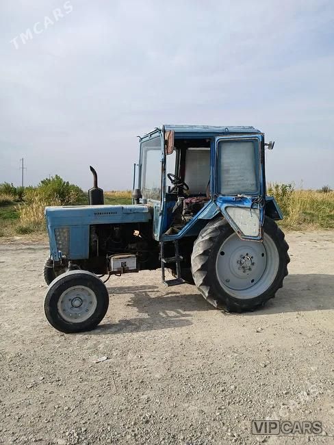 MTZ 82, 1992