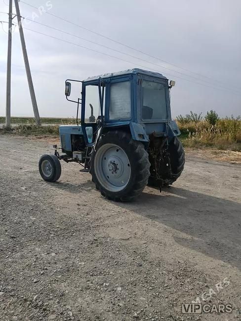 MTZ 82, 1992