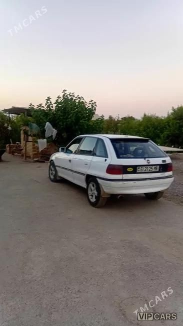Opel Astra, 1993