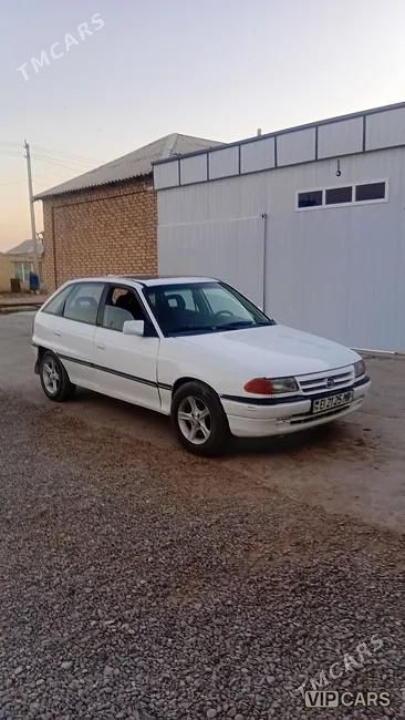 Opel Astra, 1993