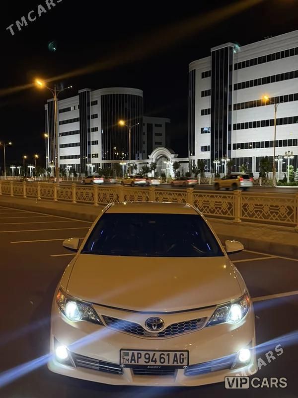 Toyota Camry, 2012