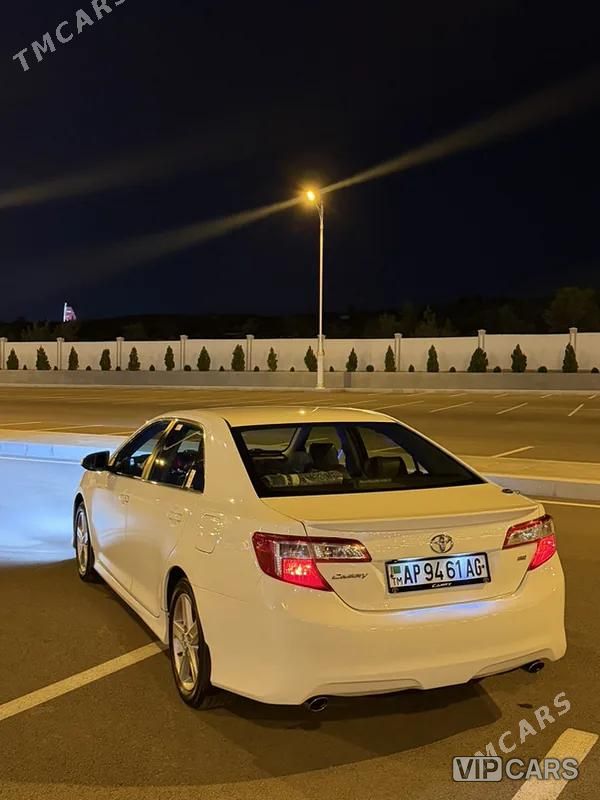 Toyota Camry, 2012