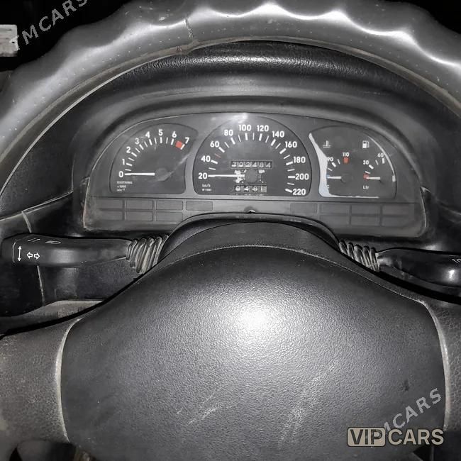 Opel Vectra, 1991