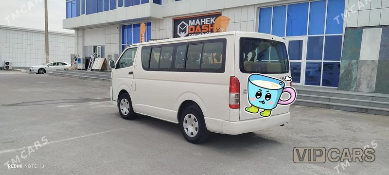 Toyota Hiace, 2006