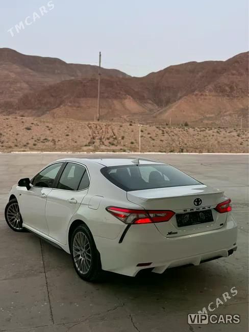 Toyota Camry, 2023