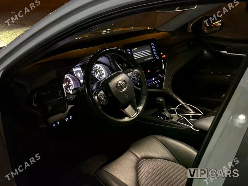 Toyota Camry, 2023