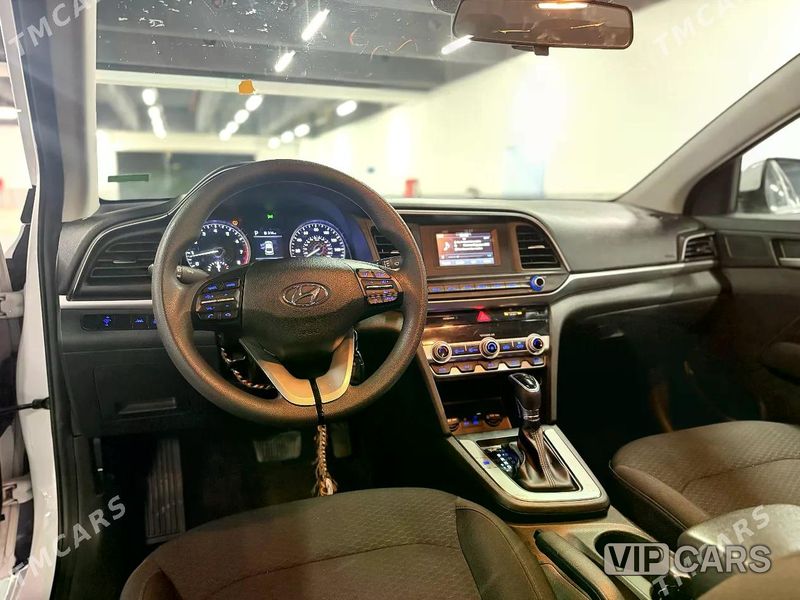 Hyundai Elantra, 2020