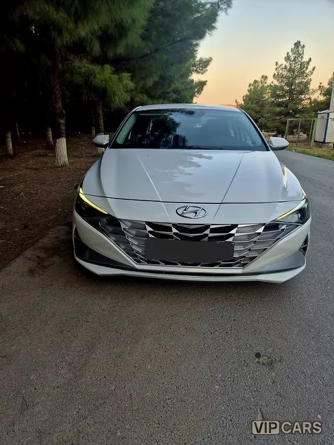 Hyundai Elantra, 2021