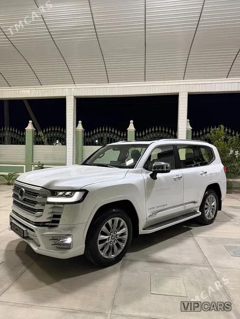 Toyota Land Cruiser, 2025