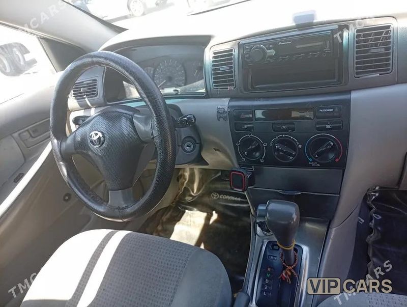 Toyota Corolla, 2005