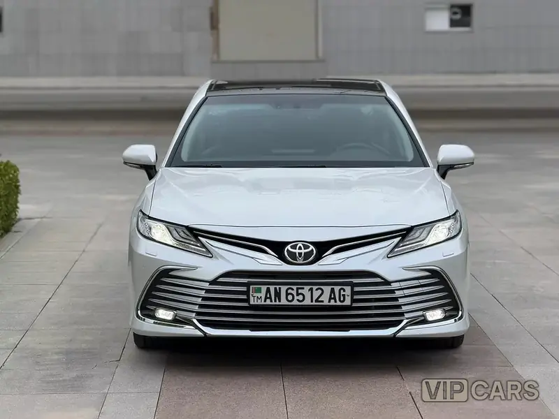 Toyota Camry, 2024 — фото 3