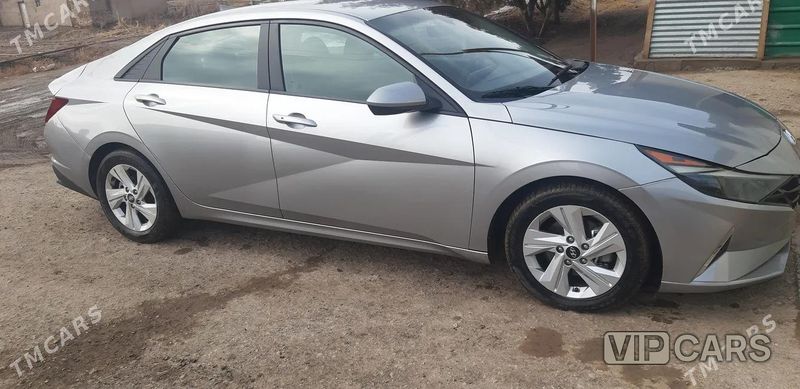 Hyundai Elantra, 2021