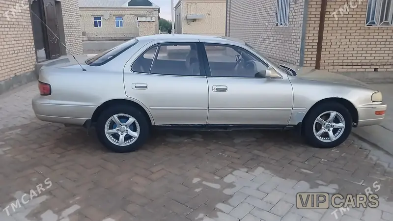 Toyota Camry, 1993 — фото 2