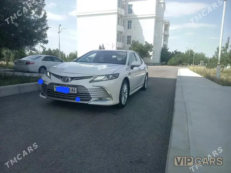 Toyota Camry, 2021 — фото 1