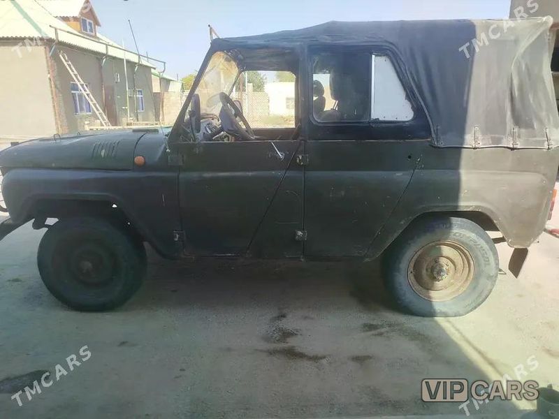 UAZ 469, 1990