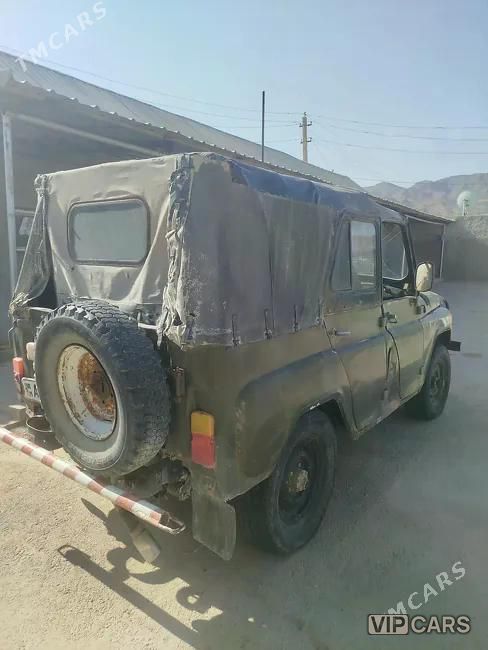 UAZ 469, 1990